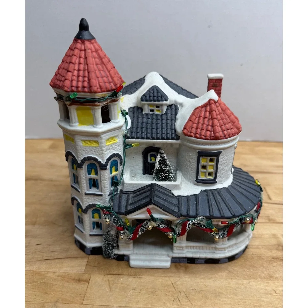 NOMA Christmas Village House 1997 White Victorian Hand Painted Ceramic Decor